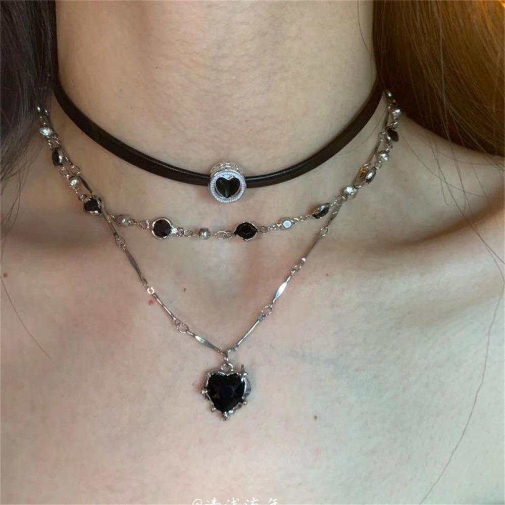 Collier gothique avec pendenti - Layered Pendant Necklace Aesthetic avis et prix