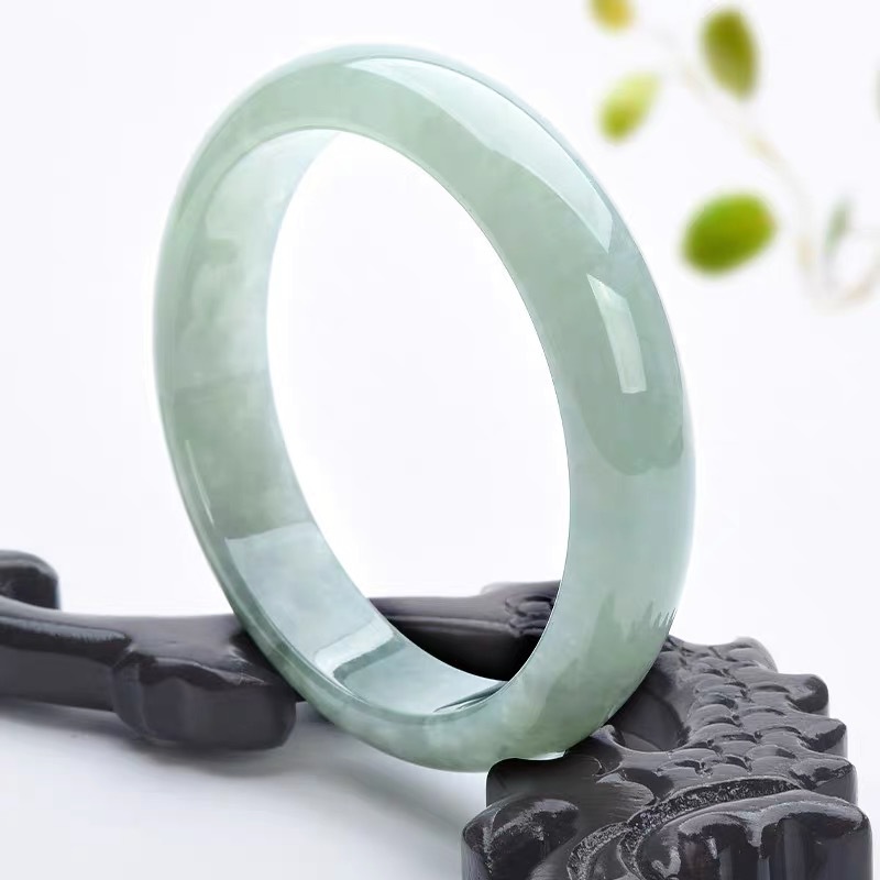 Bracelet en jade ancien de Bir - Bracelets avis et prix