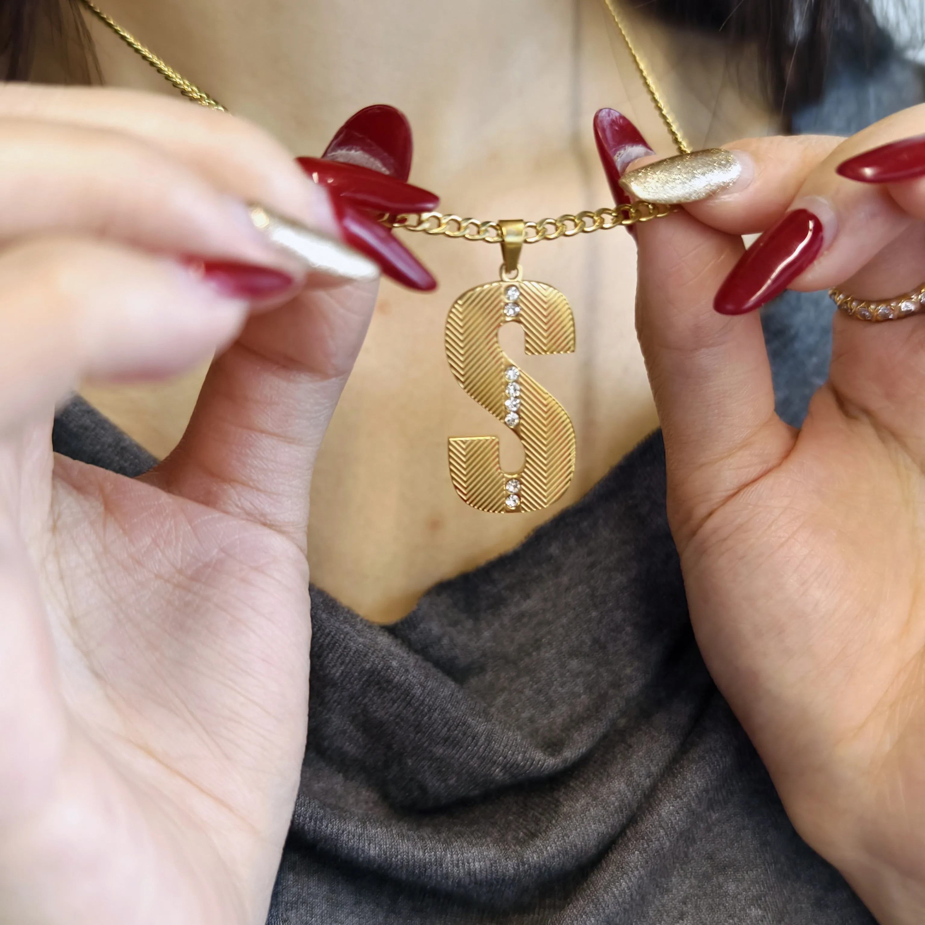 Collier minimaliste en or verm - Initial Letter Necklace 18K Gold avis et prix